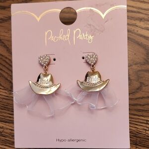 NWOT Packed Party Gold Bridal Cowgirl Earrings